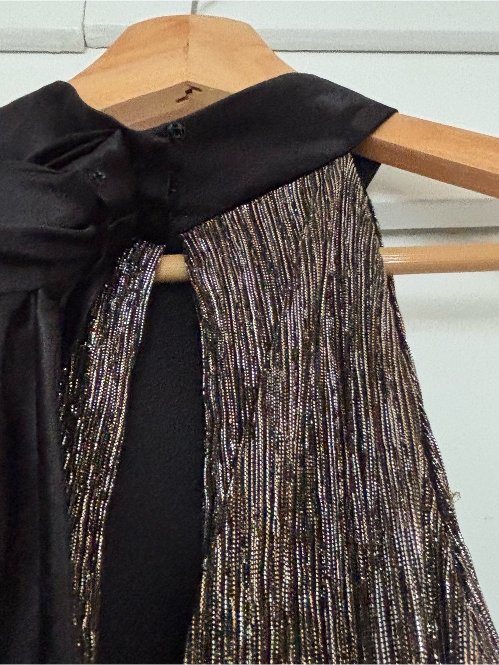 Laundry By Shelli Segal Black and Metallic Pleated Dress with Bow Size 10 - Picture 9 of 10